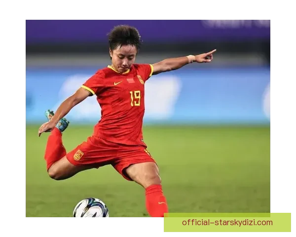 中国女足2-1逆转晋级形势明朗 争头名加油