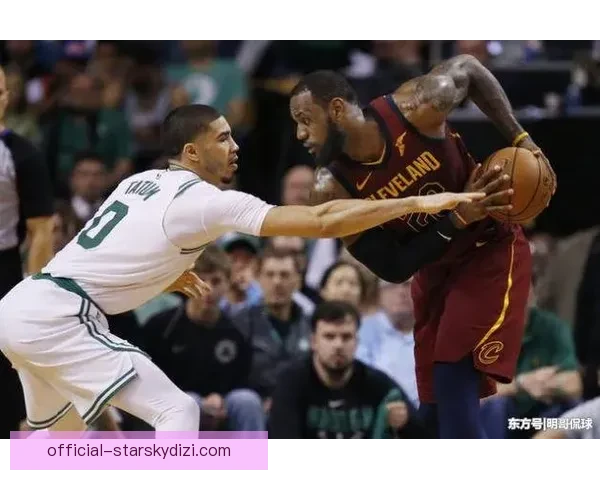 切尔西官宣詹姆斯续约至2032